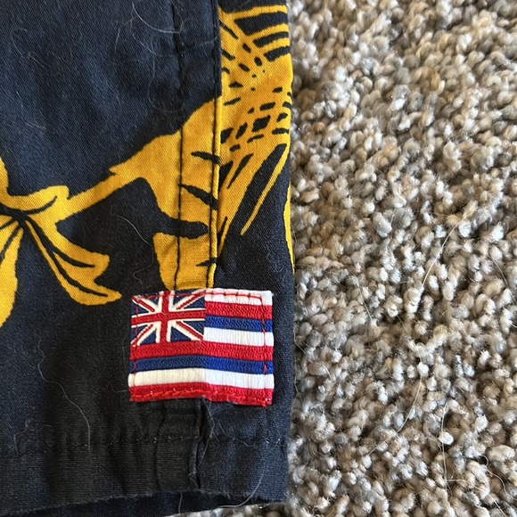 Quiksilver boys button down shirt size 5T / 5 in navy and gold - Picture 3 of 7